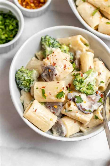 Broccoli mushroom pasta